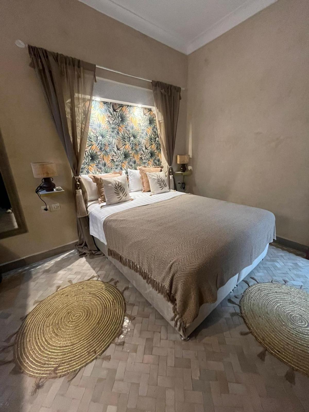 Riad Amazing Amazigh Avec Jacuzzi Petit Dejeuner Compris Avec Aussi Chambres Familiales Pres De La Place Jemaa El Fna Marraquexe Exterior foto